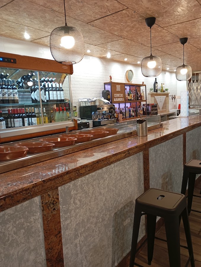 17 Tapas Bar Restaurante