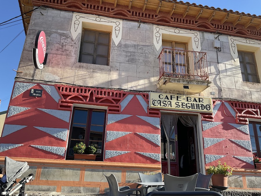 CAFÉ-BAR “CASA SEGUNDO”.