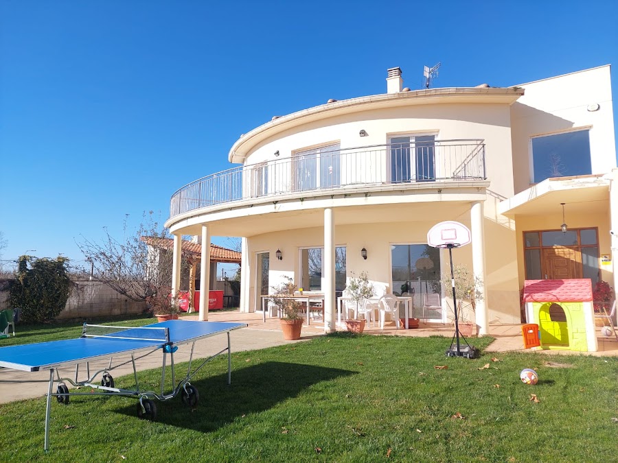 Casa Miguel & Sally | alojamiento/hotel/bar/restaurante/turismo/trabajo/celebraciones/bodas/despedidas/cumpleaños/casa rural