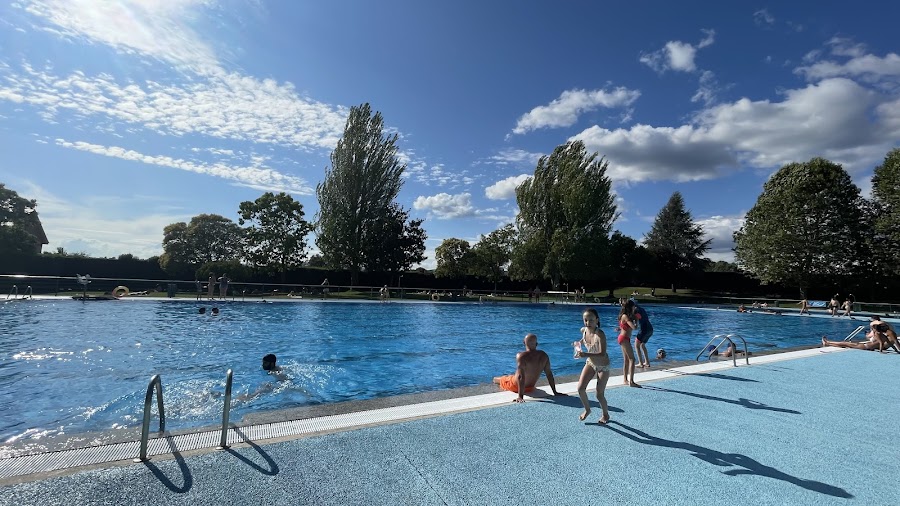 Piscinas municipales Cubillos del Sil