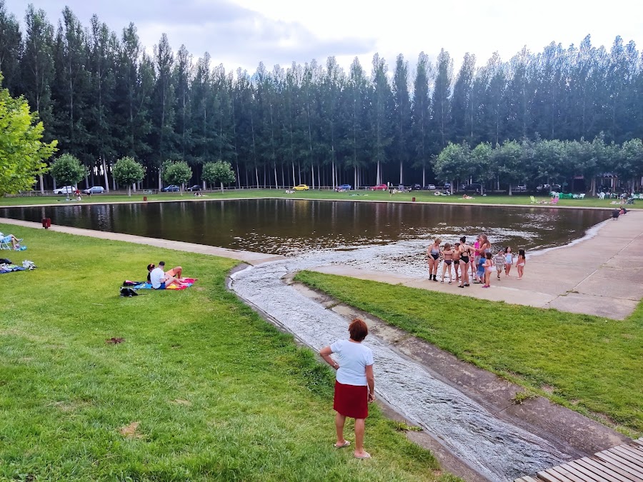 Playa Fluvial Villoria De Órbigo