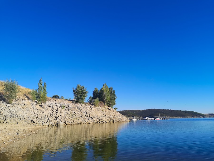 Puerto deportivo de Ricobayo