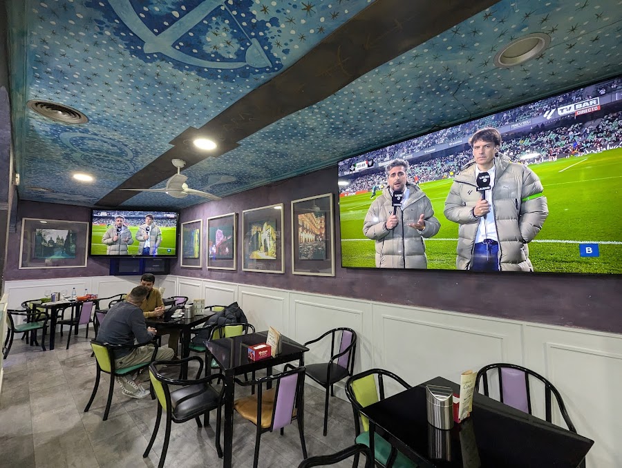 Cafetería Cinco Arcos