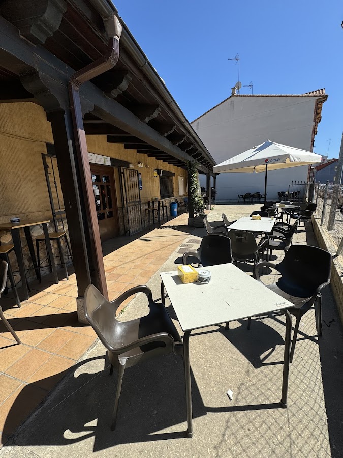 Casa del Pueblo Azadinos