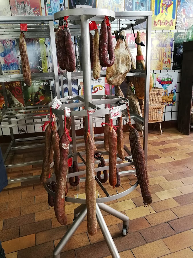 La JAMONERIA de MARTÍNEZ