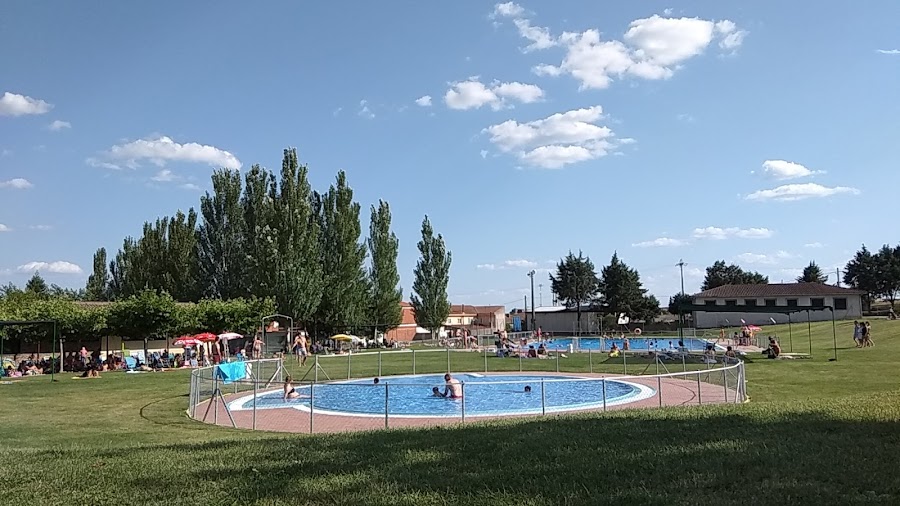 Piscina pública de Fuenteguinaldo (Jul-Ago)