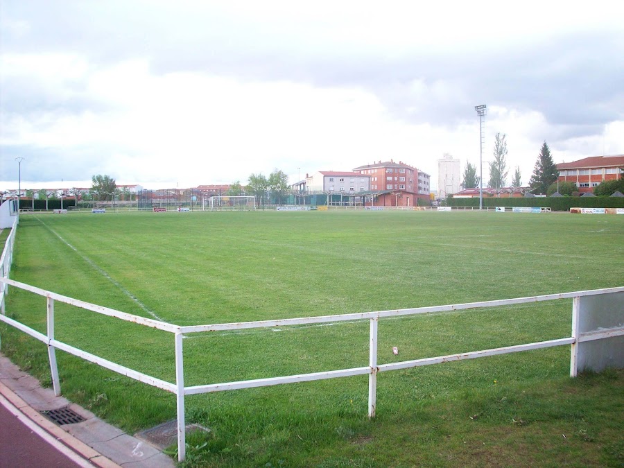 Polideportivo Municipal Julio Tolón Gómez