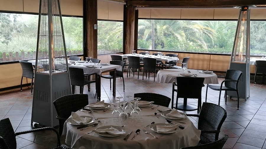 ROPINO, Casa Rural y Restaurante